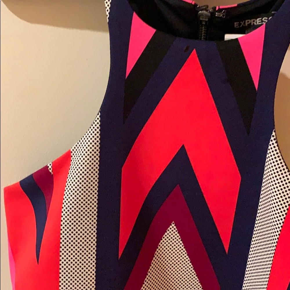 Express Tank top. Small - Picture 2 of 4